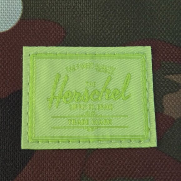 Herschel Supply Co NWT Mica Tote Woodland Camo White Dot Canvas Double Handle - Picture 4 of 8